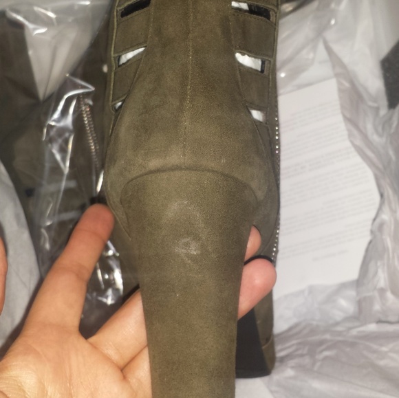 NWT Stewart Weitzman olive green booties - Picture 6 of 8